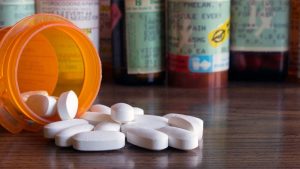 spilled-bottle-of-prescription-opioids.2
